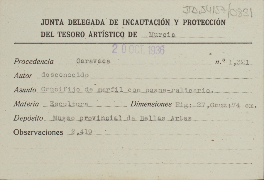 Ficha de un crucifijo de marfil con peana-relicario, de autor desconocido, procedente de Caravaca.