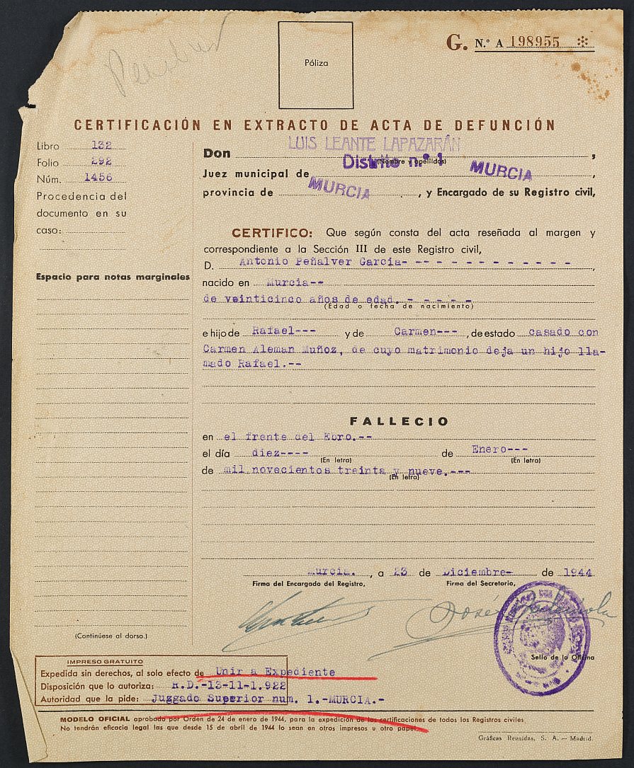 Expediente nº 13/1946 del Juzgado de Primera Instancia e Instrucción de Murcia para la inscripción en el Registro Civil por la defunción en el frente de Adolfo Nicolás González.