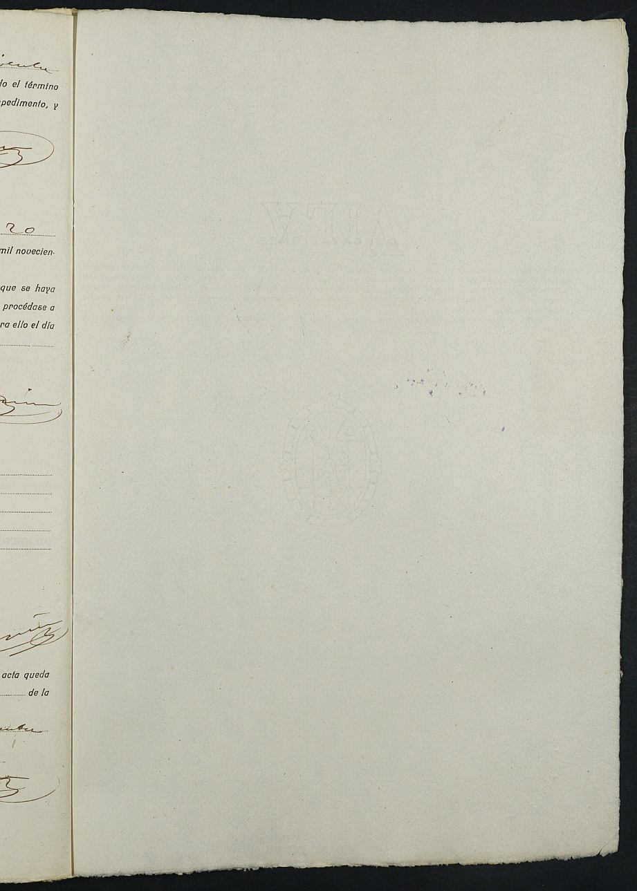 Expediente nº 106 para la inscripción de matrimonio civil en el Registro Civil de Yecla entre Albertos Muñoz Muñoz y Josefa Francisca García Iniesta.