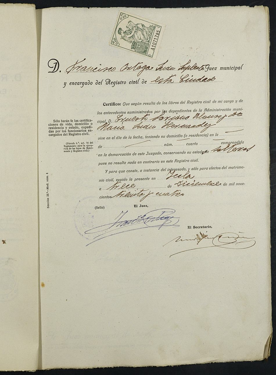 Expediente nº 114 para la inscripción de matrimonio civil en el Registro Civil de Yecla entre Ernesto Soriano Alonso y María Juan Hernández.