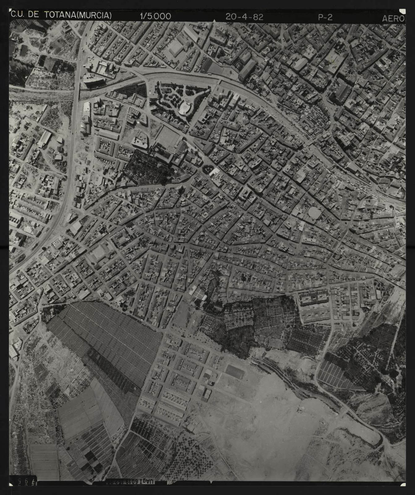Fotografía aérea del casco urbano de Totana