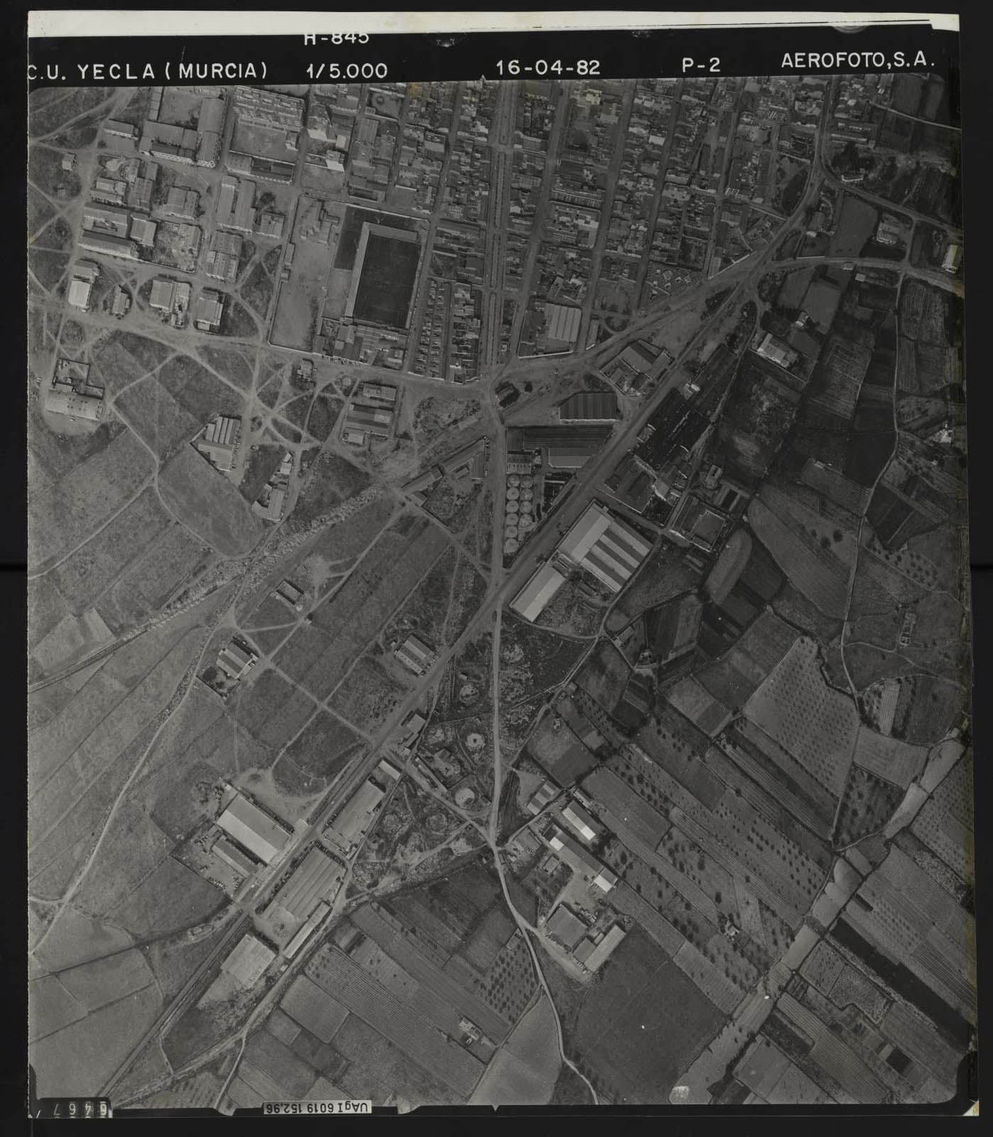 Fotografía aérea del casco urbano de Yecla