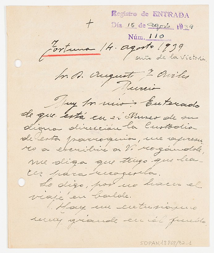 Carta del párroco de Fortuna dirigida a Augusto Fernández de Avilés solicitándole que le indique los trámites necesarios para recoger una custodia de su iglesia que se encuentra depositada en el Museo.