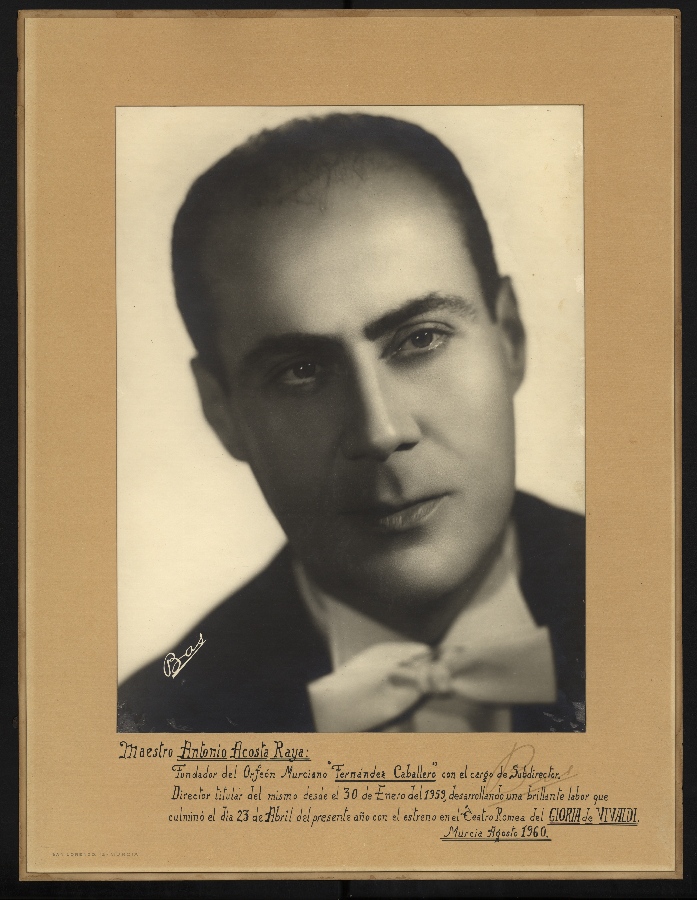 Retrato de Antonio Acosta Raya, director del Orfeón Murciano Fernández Caballero desde 1959