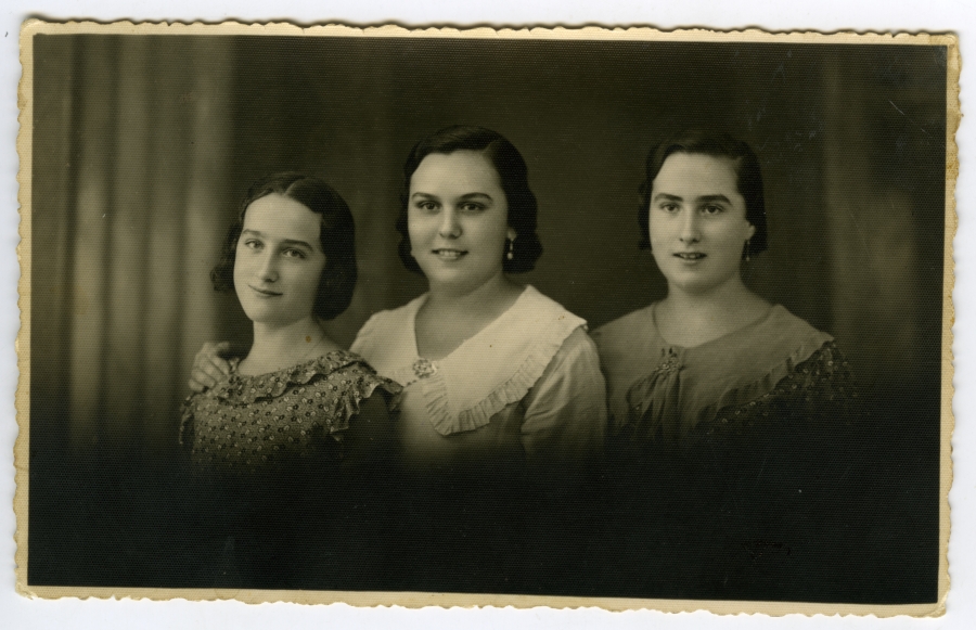 Retrato de Maria Ana López Ros con sus hermanas